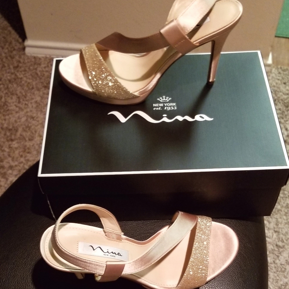 Sandals - Picture 3 of 4
